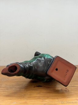 Soška - Sedící dívka s rozevlátými vlasy (Brusel 🇧🇪) - 5