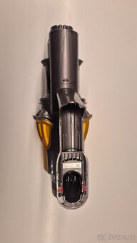 Vysavač Dyson V12 - 5