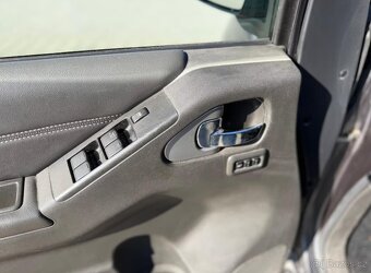 Nissan Pathfinder 2.5 dCi LE 140kw - 5