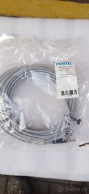 Prodám Festo SDE1-V1-G2-W18-C-P1-M8 - 5