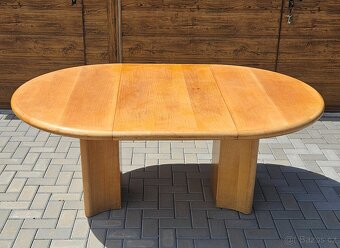 Velký rozkládací stůl, masivní +10 x židle - 5