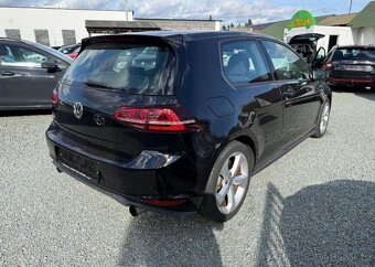 Volkswagen Golf 2.0 GTI benzín manuál 162 kw - 5