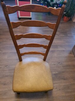 Staré repasované židle. - 5