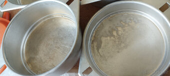 hliníkový jídlonosič, 4 nádoby - 5