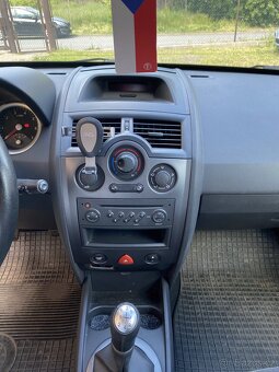 Megan 2 Kombi 2005 1.6 LPG 83 kwt. 251000 km - 5