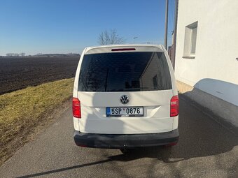 VW Caddy 2.0 TDI Naprosto v pořádku 5 mist - 5