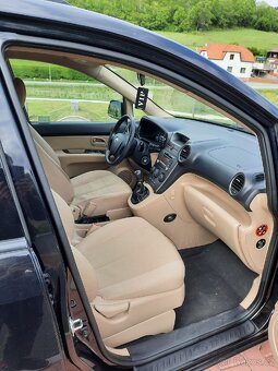 Kia Carens - 5
