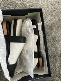 Krásné černé sandálky Tommy Hilfiger velikost 37 - 5