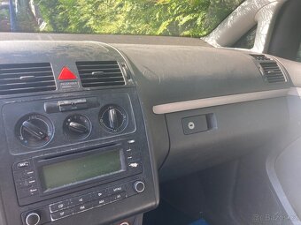 VW Touran 1,9 TDi na opravu nebo ND - 5