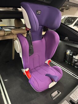 Autosedačka Britax Römer Kidfix II 15-36 kg. - 5