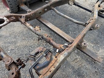 Nosný rám / šasí Nissan Patrol Y61 Wagon - 5