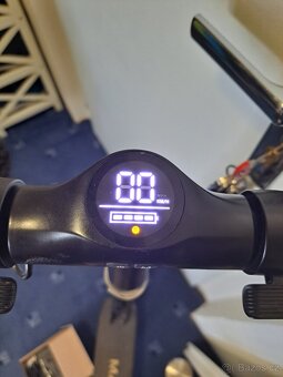 Elektrokoloběžka MAGINON - 5