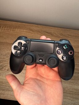 PS4 500GB + Just Cause 4 + klávesnice, myš, sluchátka - 5