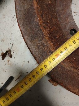 Zetor 4011 zaváží do předních kol - 5