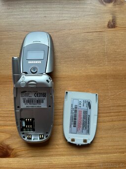 Samsung SGH-E300 - 5