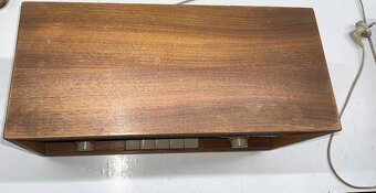 Elektronkové rádio Loewe - 5