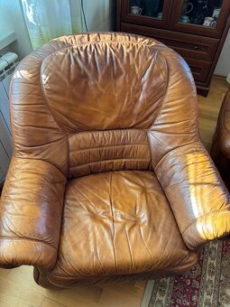 starší kožena sedačka - 5