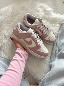 Nike SB Dunk Low Sail Pearl Pink - 5