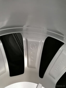 Nové orig. alu disky Škoda Karoq 6x16 ET43 5x112mm - 5