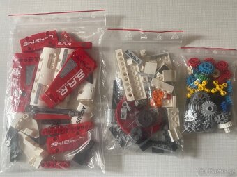 Lego Technic 42145 záchranářský vrtulník Airbus H175 - 5