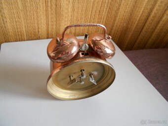 Starý, mechanický budík PRIM - 5