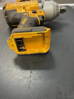 DEWALT DCF897N rázový utahovák - 5