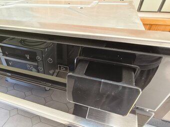 Parní Whirlpool W7 OS4 4S1 P BL, pyrolýza, A+, PC 22.000,- - 5