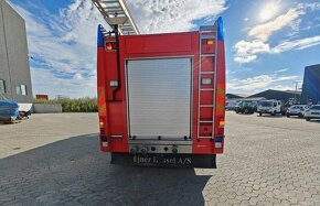 Hasičské vozidlo, Mercedes Actros 1831, 2000 l vody - 5