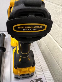 Dewalt DCD 1007 priklepovy vrtak - 5