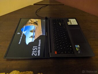 Grafický/herní notebook ASUS Vivobook Pro 15 OLED - 5
