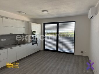 Pronájem bytu 1+kk 33 m2, Zlín - Prštné, ev.č. 02348 - 5