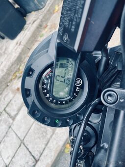 Yamaha fz6 - 5