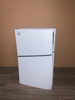 PlayStation 5 (Slim) + Call of Duty: Black Ops 6 - 5