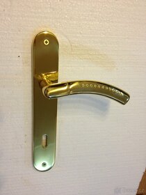 Dveřní klika / kování, zlatá lesk, rozteč 90mm /23ks - 5