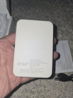 MagSafe bezdrátová powerbanka 10000mAh 22,5W USB-C rychlé na - 5