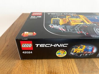 nové Lego Technic 42024 Nákladní vůz s kontejnerem - 5