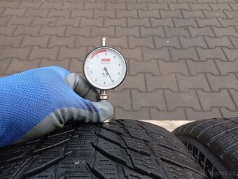 245/50/18 zimní pneu nokian - 5