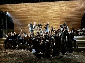 Hledáme bubeníka - 5