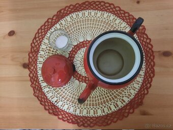 Konvička smaltovaná , háčkovaná dečka - 5