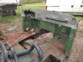 GAZ 69 ARO, rám na motorky, uhlová skříň - 5