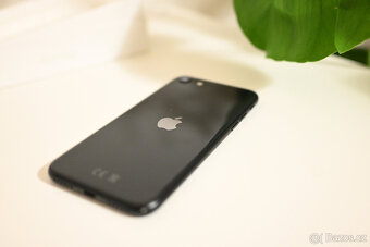 iPhone SE 2020 128gb, baterie 100% - 5