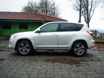 Toyota RAV4 2.2l D-CAT 180 Premium - 5