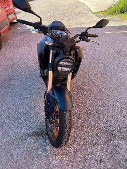 Honda CB 125 R Neo Sports Café (2023) Nová, 6200km - 5
