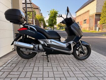 Yamaha Xmax 125i, cz doklady . jede velice hezky - 5