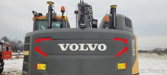 Bagr Volvo ECR235EL - 5