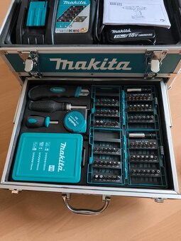 Makita aku vrtačka DHP453 s kufrem a vším příslušenstvím - 5