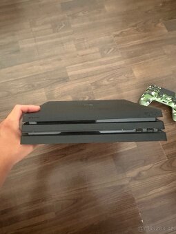 Playstation 4pro - 5
