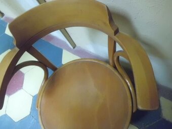 Zajímavé dřevěné Starožitné Křesílko - THONET - 5
