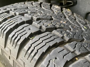 Kola Sprinter 4x4 265/75/16 zimní Nokian - 5