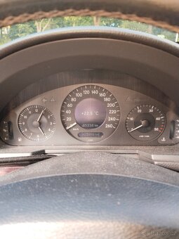 Mercedes E220 cdi - 5